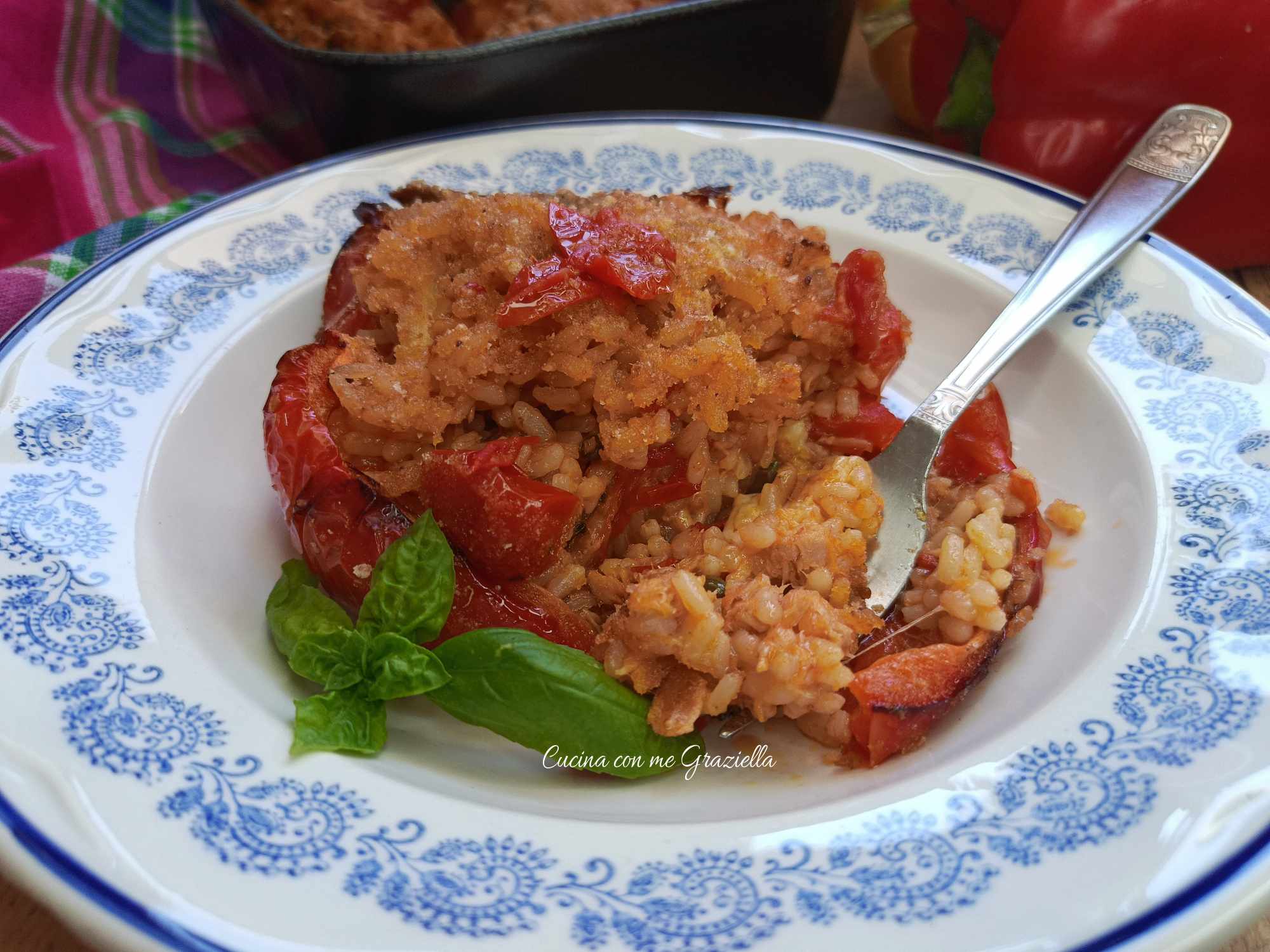 Peperoni ripieni di riso e tonno