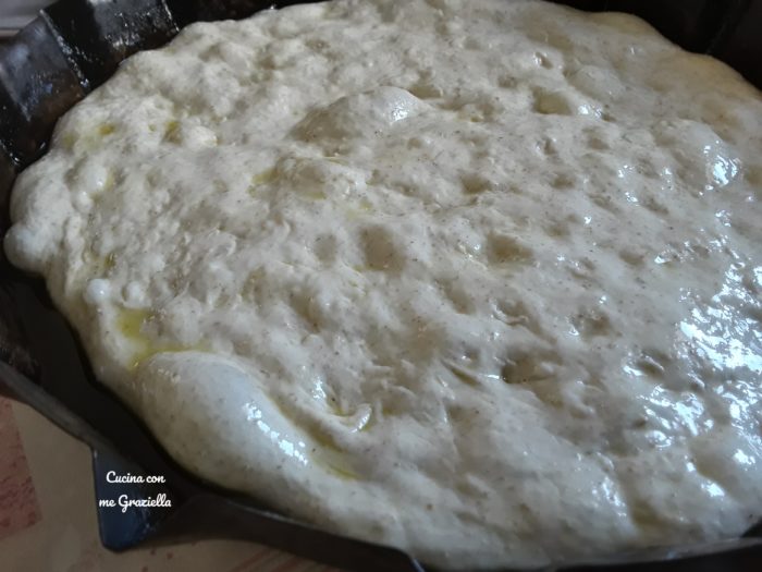 impasto focaccia crudo e steso