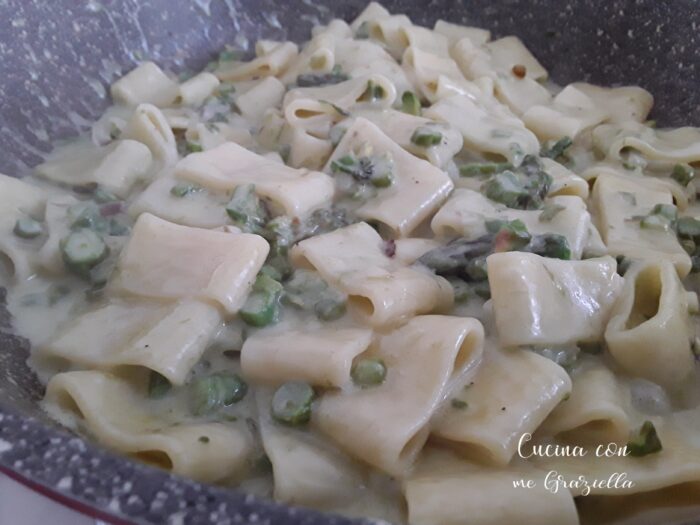 calamarata asparagi in padella