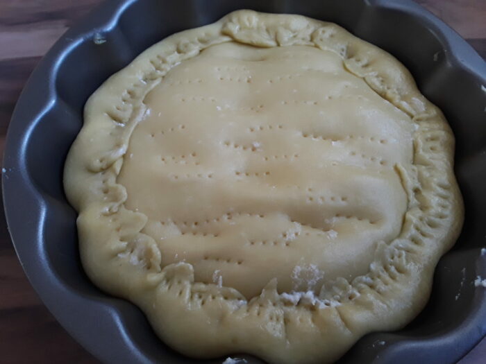 Pizza di ricotta chiusa