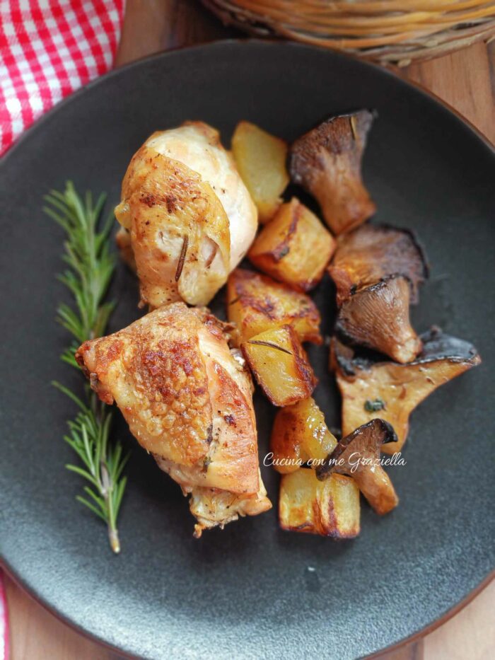 Pollo patate e funghi 