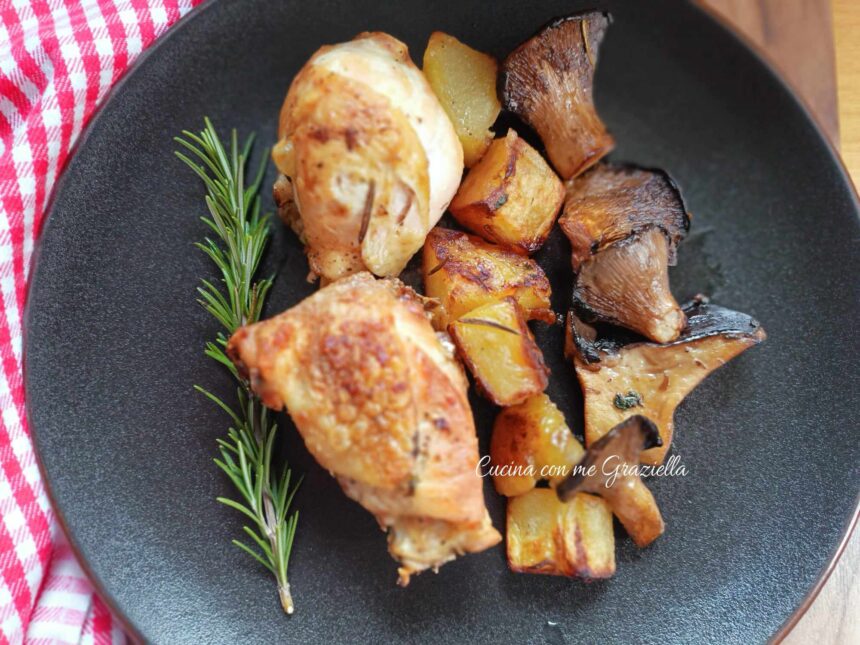Pollo al forno con funghi e patate
