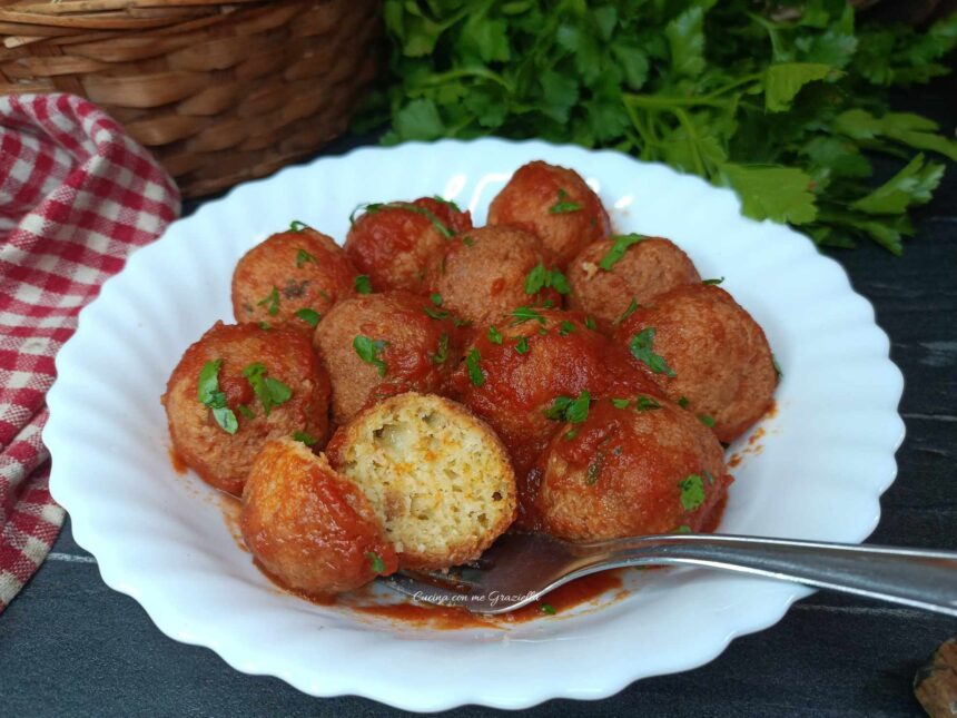 Polpette di pane al sugo