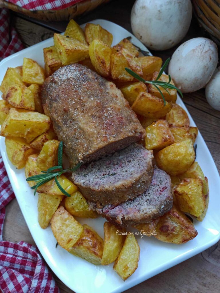 Polpettone di carne con funghi e speck 887