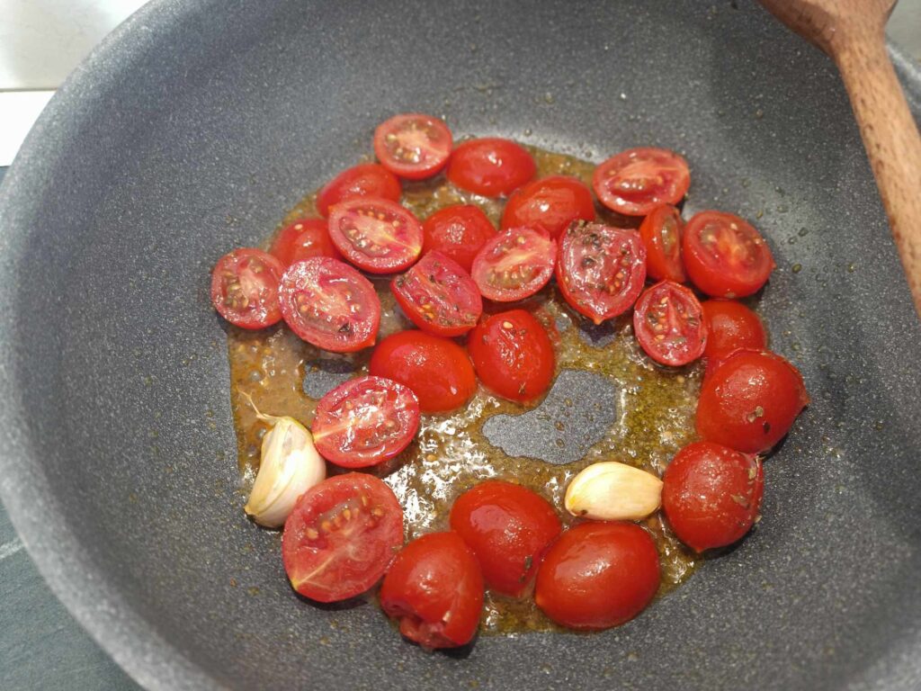 Pomodorini in padella Pomodorini in padella