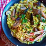 Risotto ai frutti di mare con zafferano e funghi