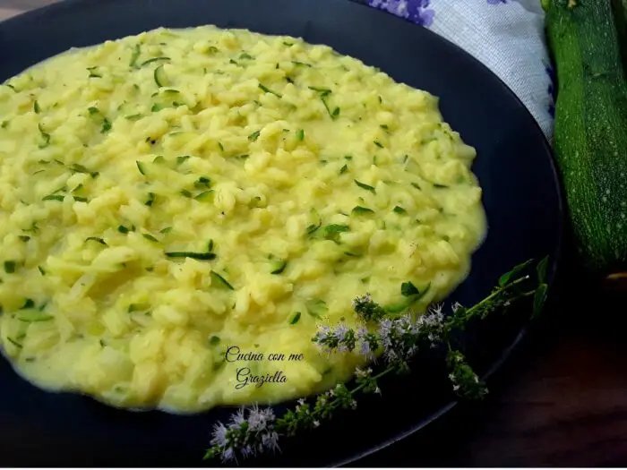 Risotto con zucchine e zafferano