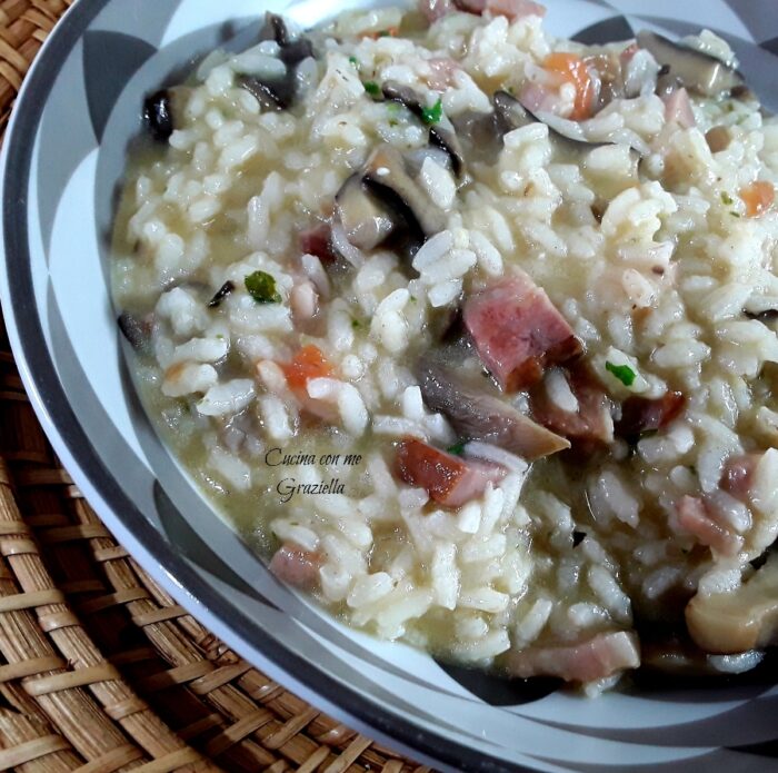 Risotto funghi e pancetta Risotto funghi e pancetta