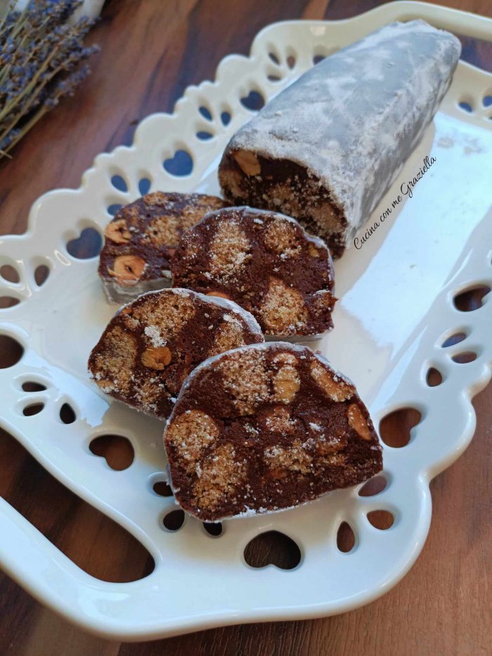 Salame di cioccolato allo yogurt greco 