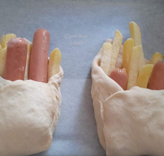Fagottini con patatine e wurstel