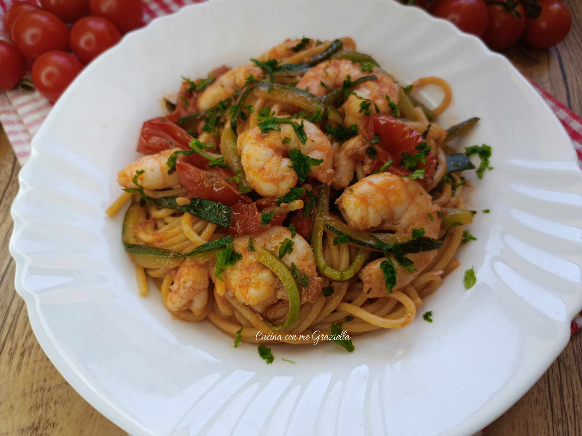 Spaghetti con zucchine e gamberetti