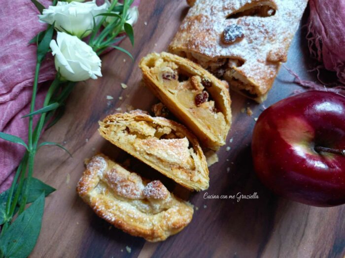 Strudel di mele con pasta sfoglia