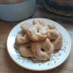 Taralli dolci glassati al limone