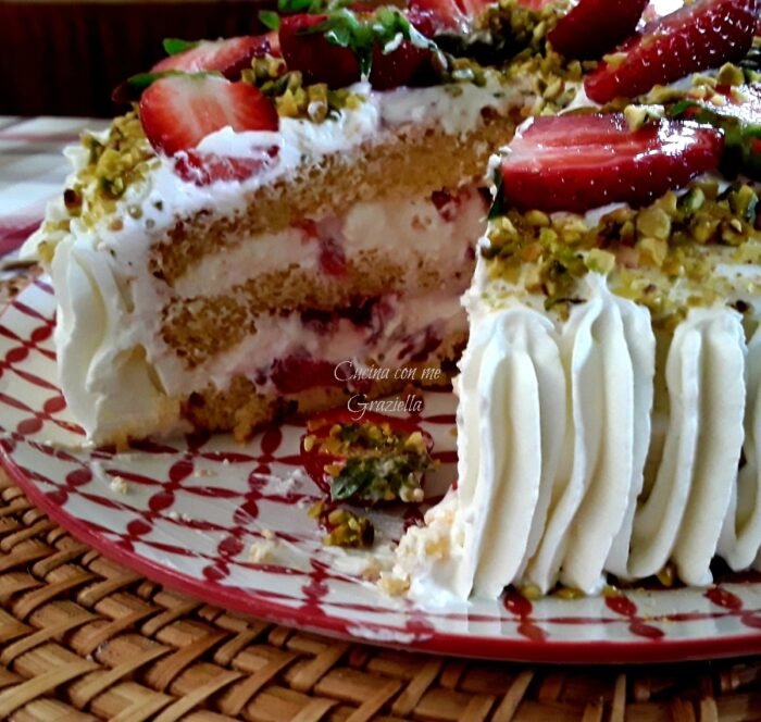 Torta panna e Fragole