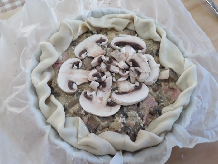 Torta salata cruda