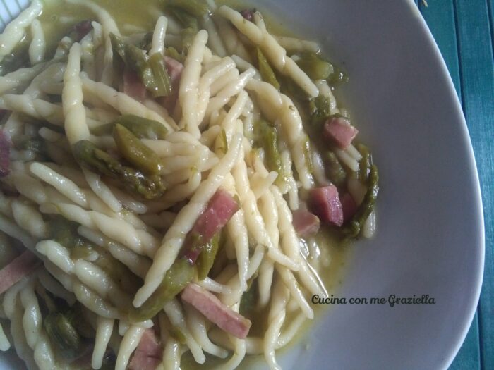 trofie asparagi e speck