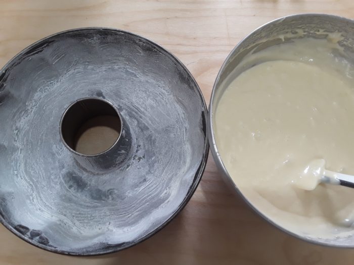 Stampo ciambella e composto