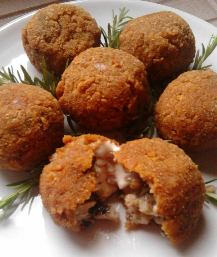 Arancini di grano funghi e taleggio