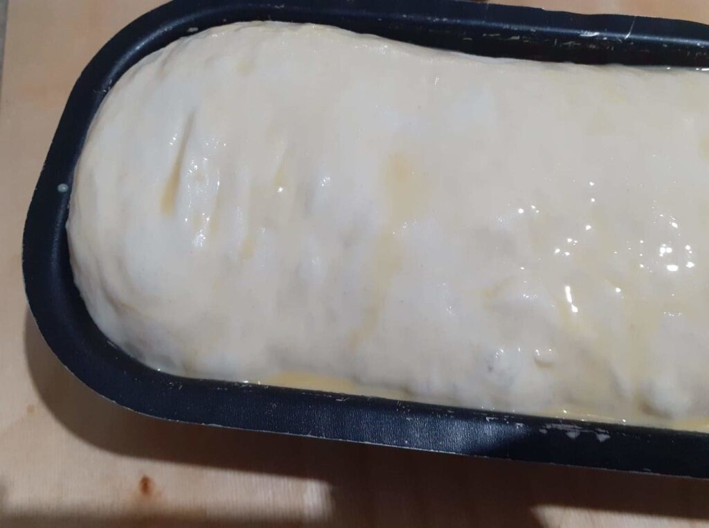 Impasto spennellato con uovo e latte
