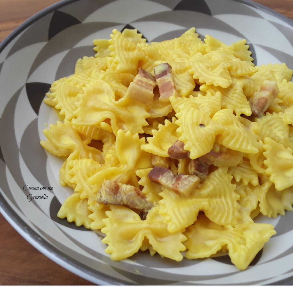 Pasta pancetta e zafferano