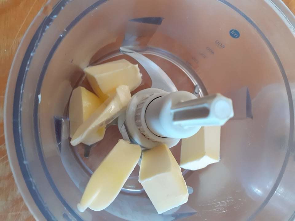 olio e burro nel mix