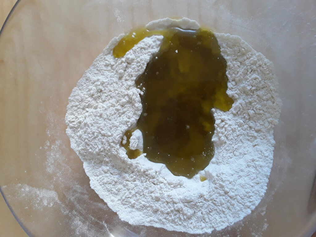 farina sale e olio