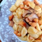 Orecchiette ceci e funghi cardoncelli