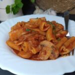 pasta funghi e salsiccia