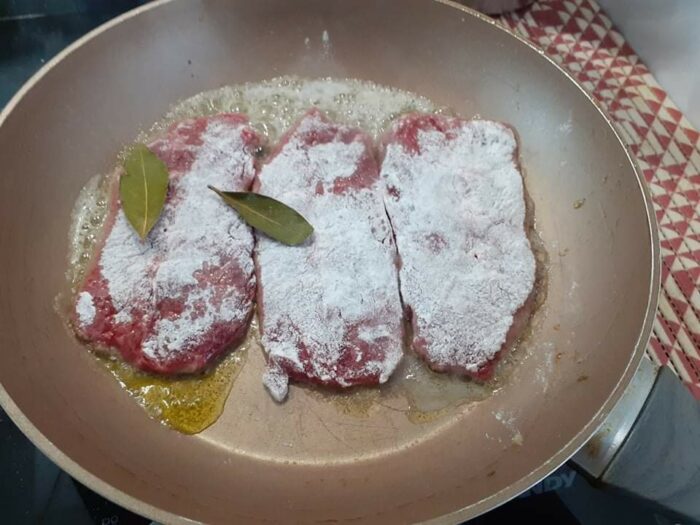  fettine infarinate in padella