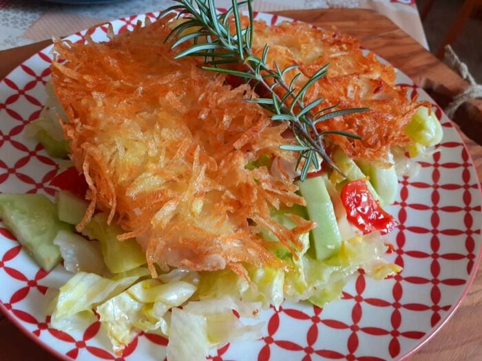 Cotoletta di pollo in crosta di patatine