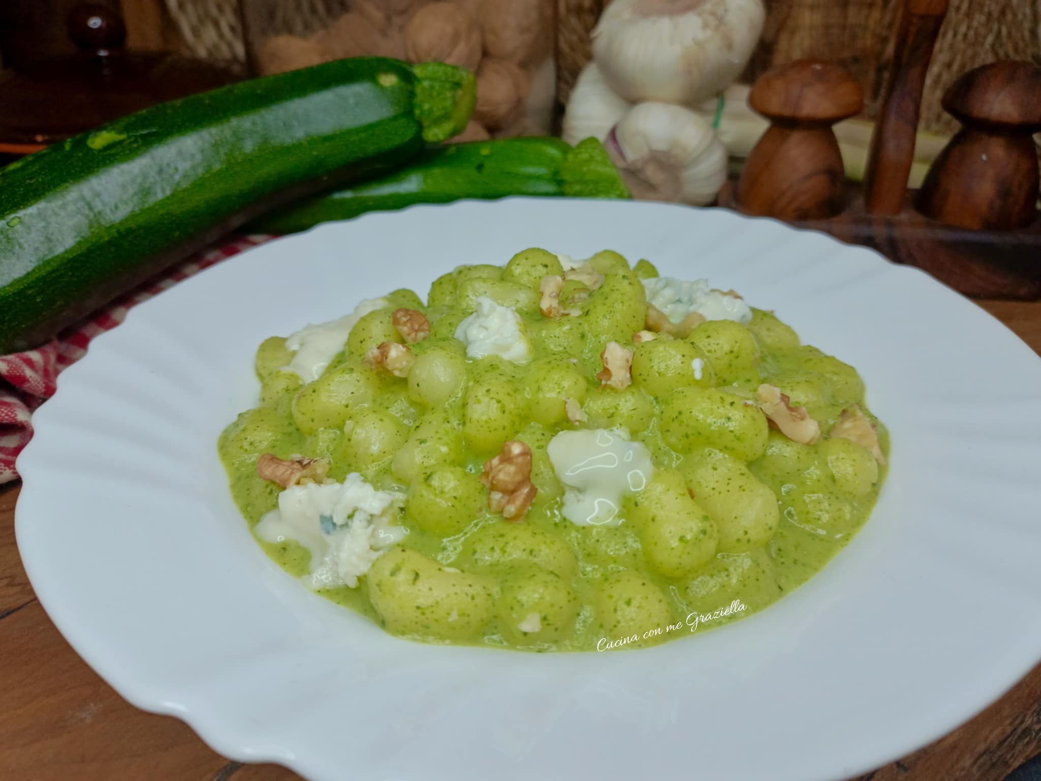 Gnocchetti con crema di zucchine e gorgonzola