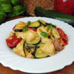 Orecchiette con zucchine e pomodorini al forno