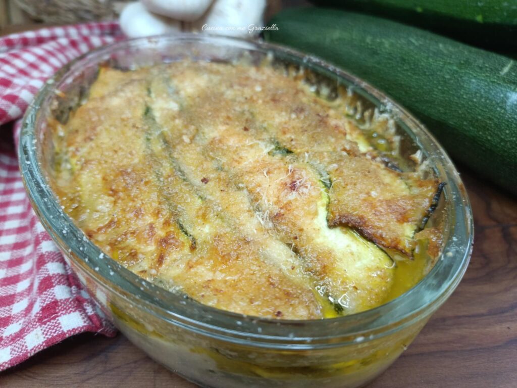 Parmigiana di zucchine in friggitrice ad aria Parmigiana di zucchine in friggitrice ad aria