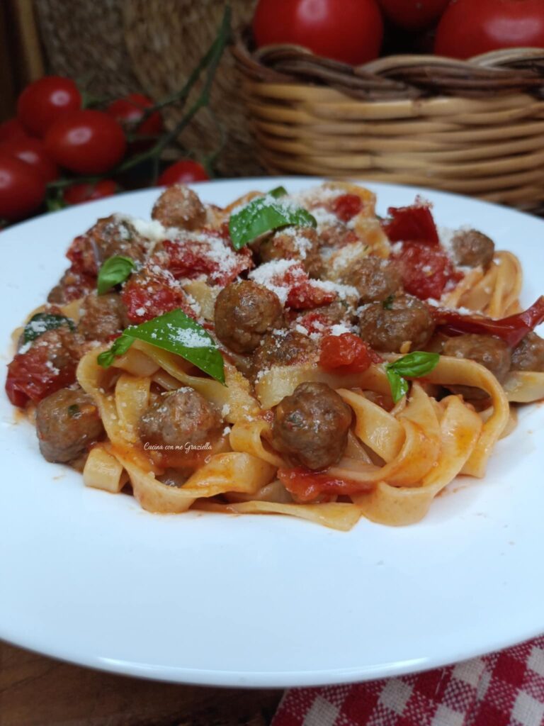 Pasta con le polpettine in friggitrice ad aria