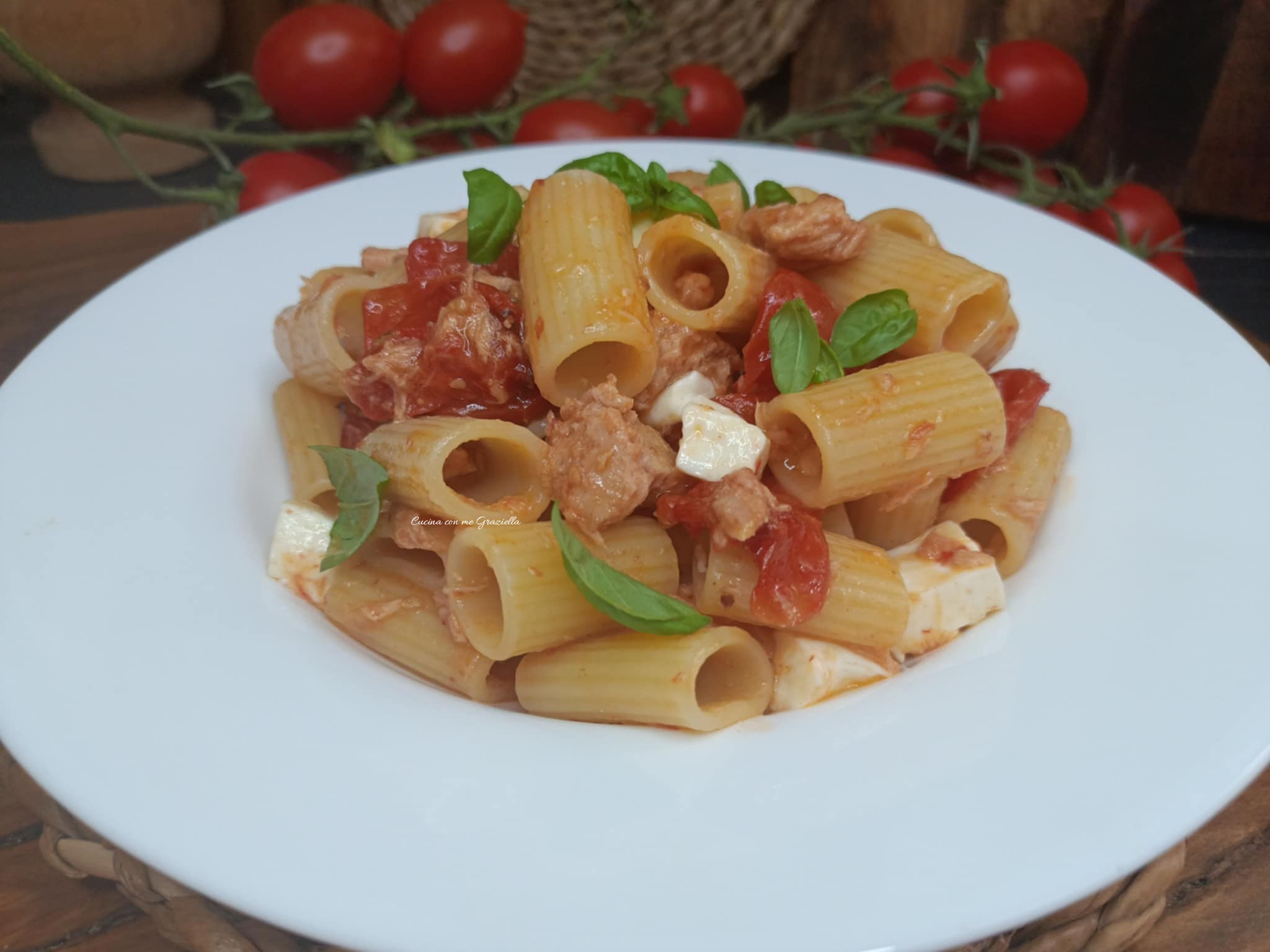 Pasta fredda pomodori al forno tonno primo sale