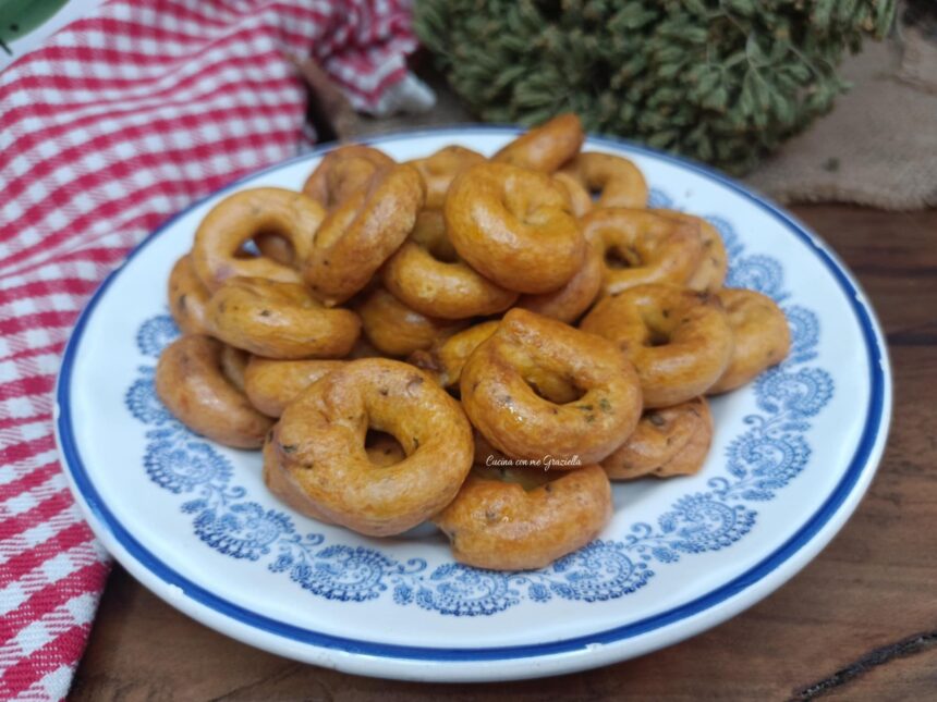Tarallini alla pizzaiola