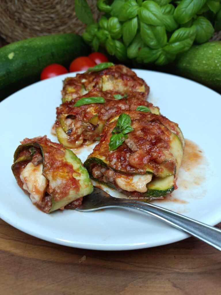 Cannelloni di zucchine ripieni di carne Cannelloni di zucchine ripieni di carne