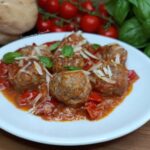 Polpette di carne estive al pomodoro