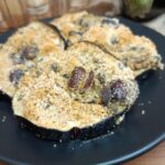Melanzane gratinate con olive e capperi