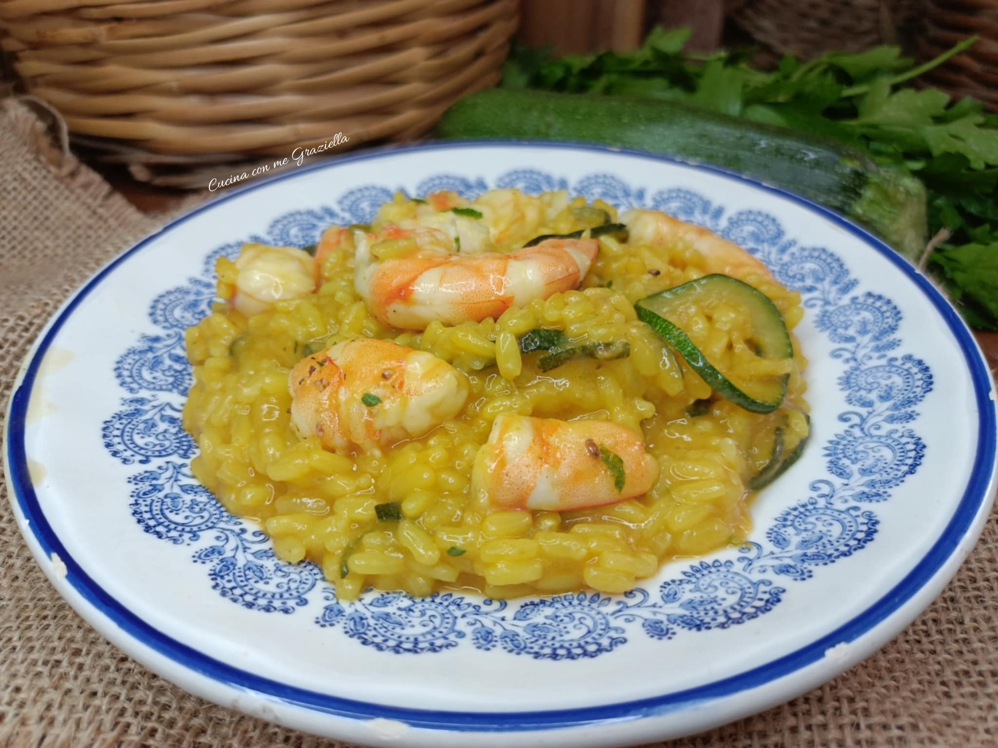 Risotto con zucchine gamberetti e zafferano