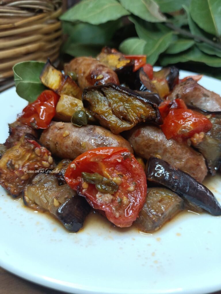 Salsicce e melanzane a funghetto