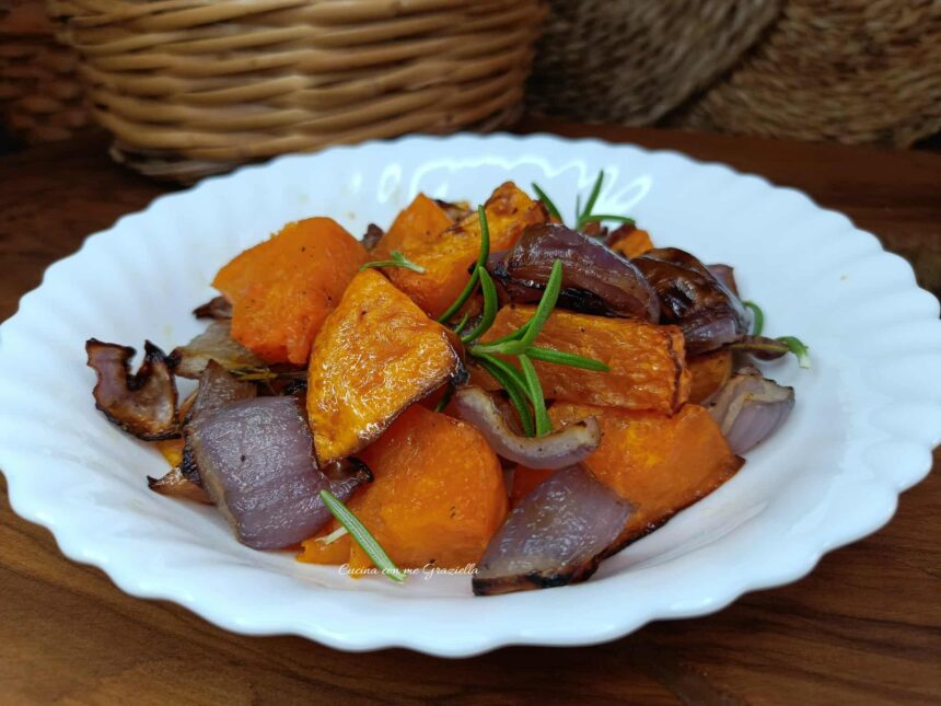 Zucca e cipolle in friggitrice ad aria