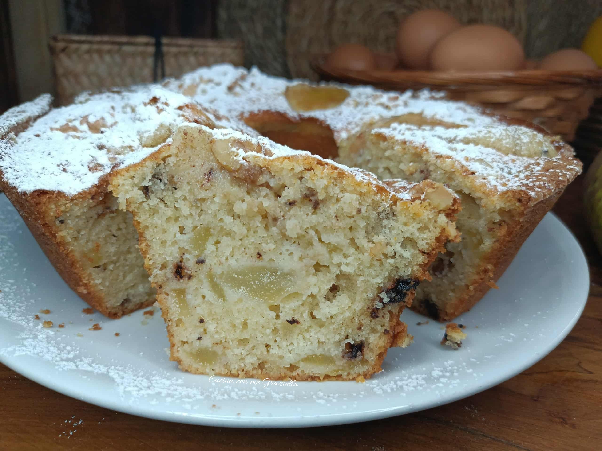 Ciambella alle pere con noci e cioccolato