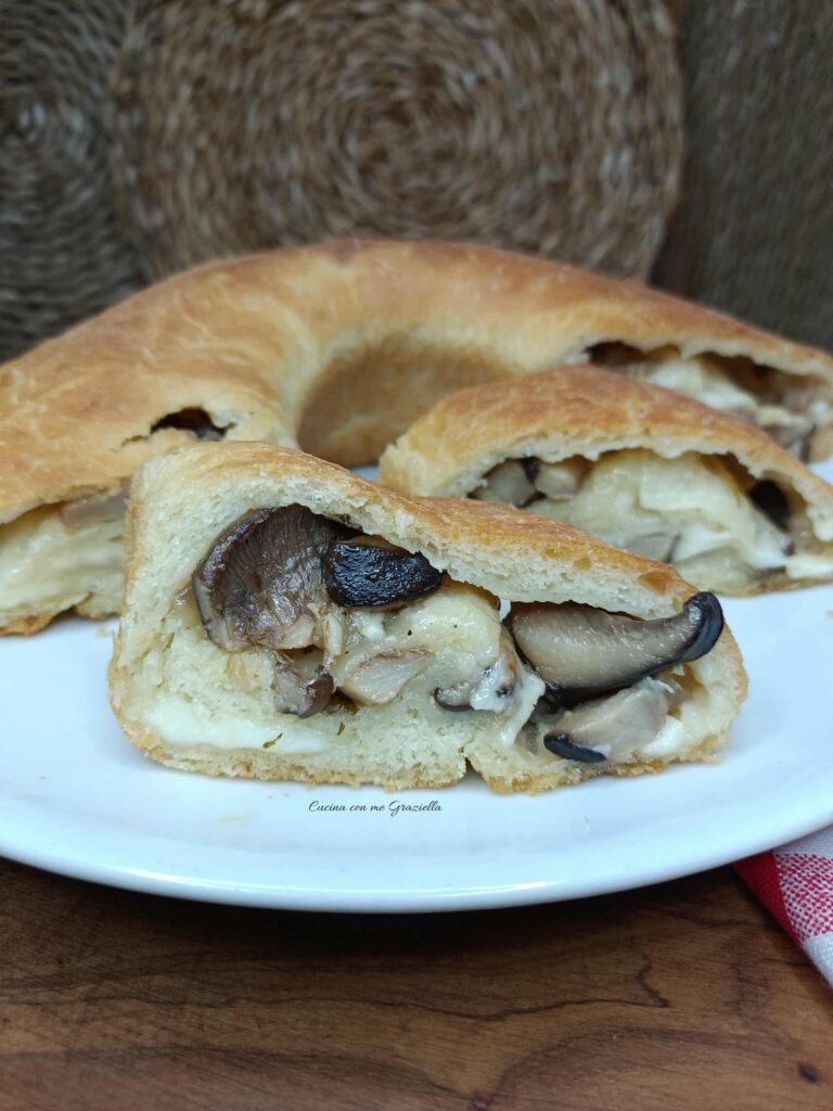Ciambella rustica ai funghi 