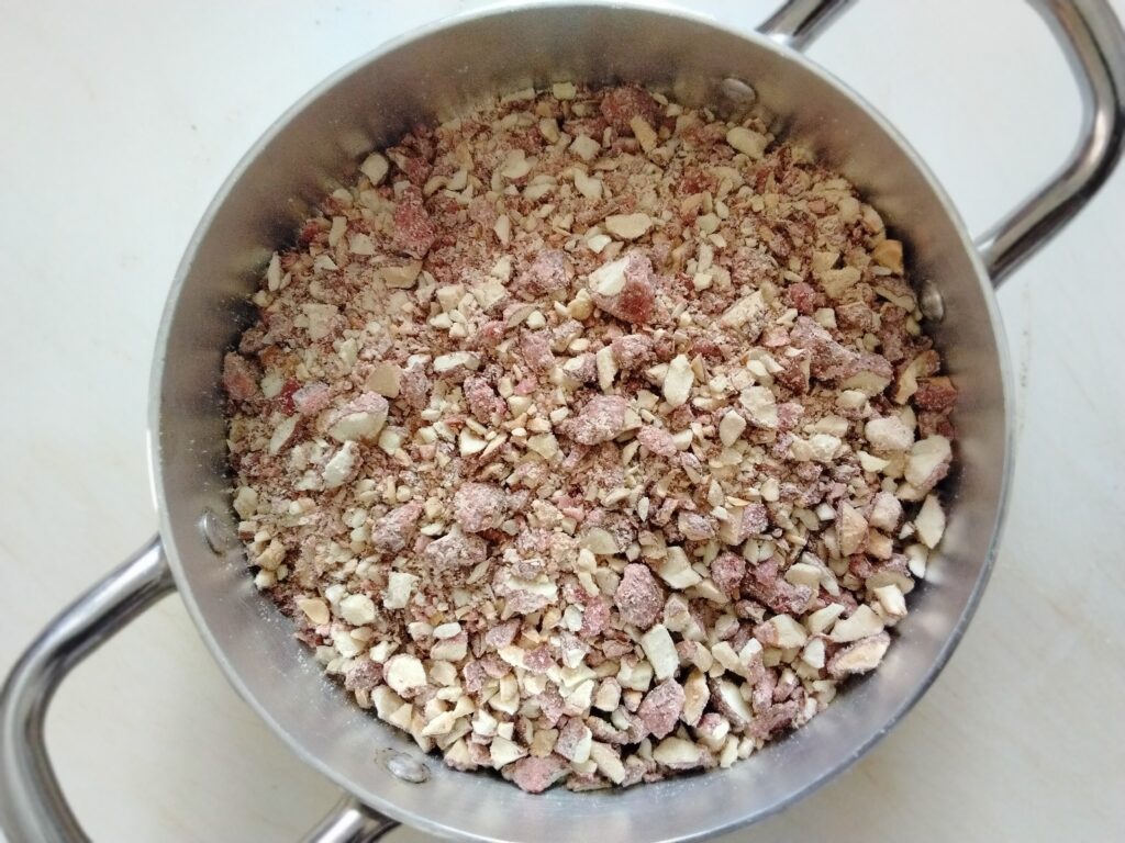 mandorle caramellate tritate