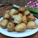 Pettole pugliesi con cipolle sponsali