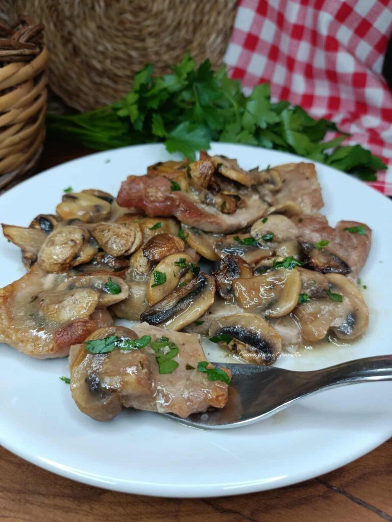 Scaloppine ai funghi in friggitrice ad aria