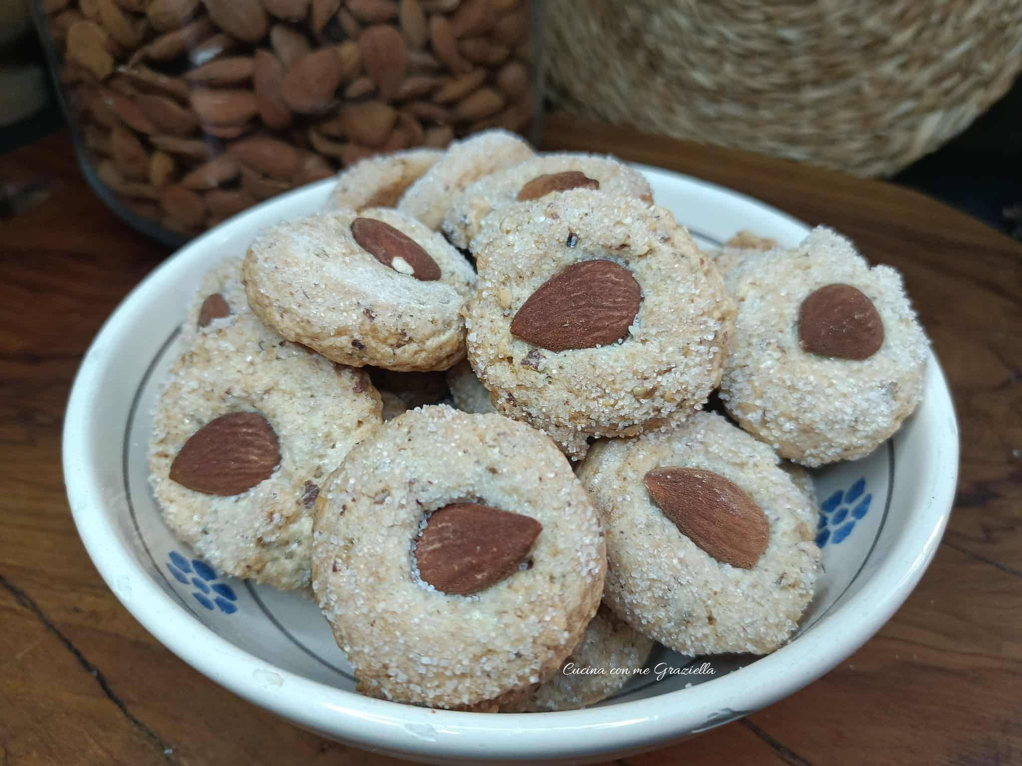 Tarallucci pugliesi alle mandorle
