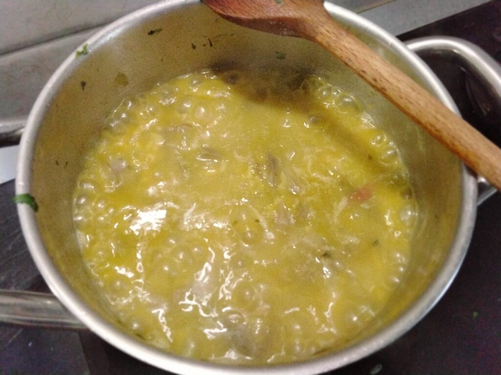 brodo carciofi e zafferano