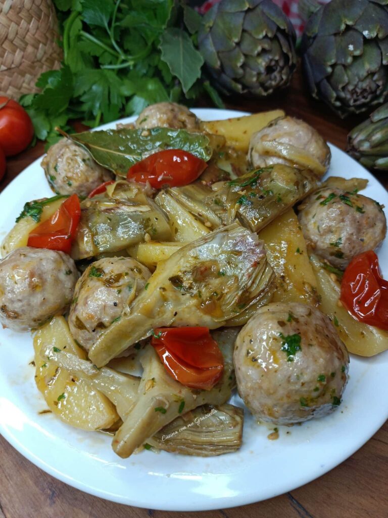 polpette in umido con patate e carciofi